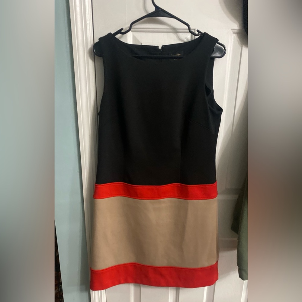 Laundry By Shelli Segal Black and Red Colorblock Midi Dress